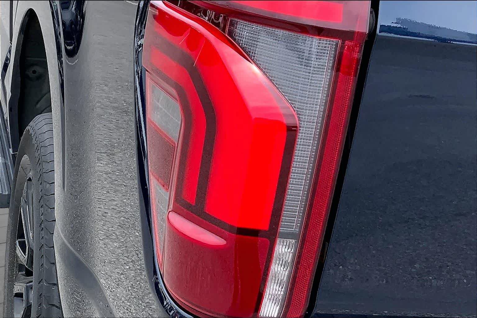 Certified 2025 Ford F150 Platinum AWD/4WD image 28