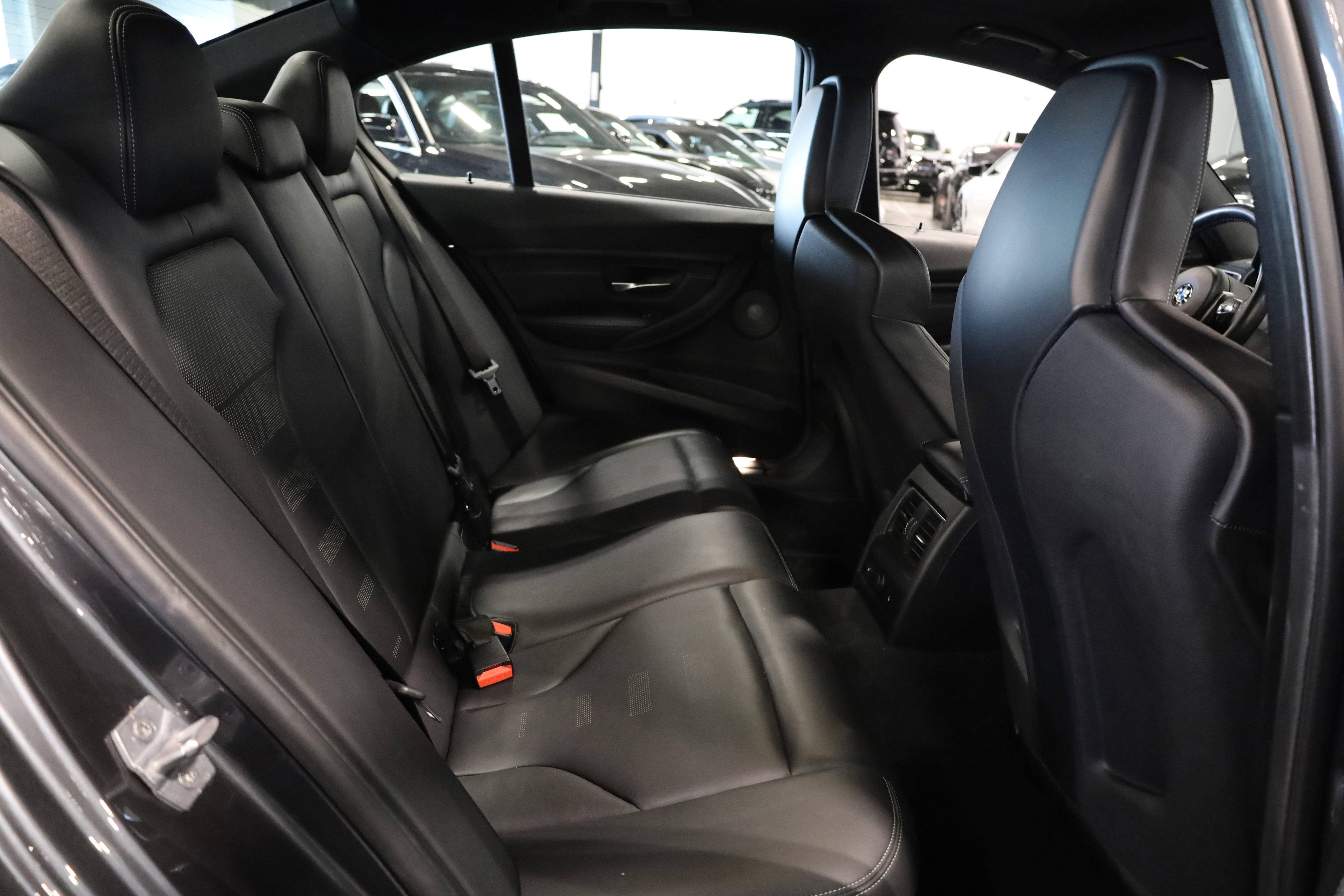 Used 2018 BMW M3 w/ Executive Package image 40