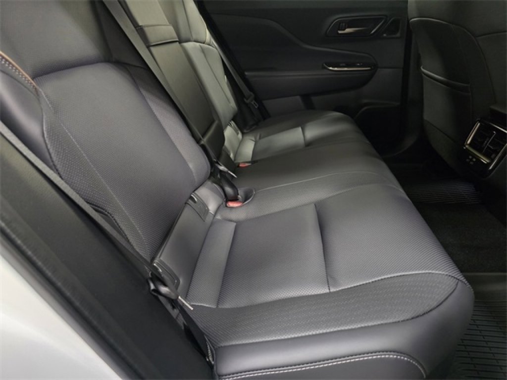 New 2025 Toyota Crown Signia image 18