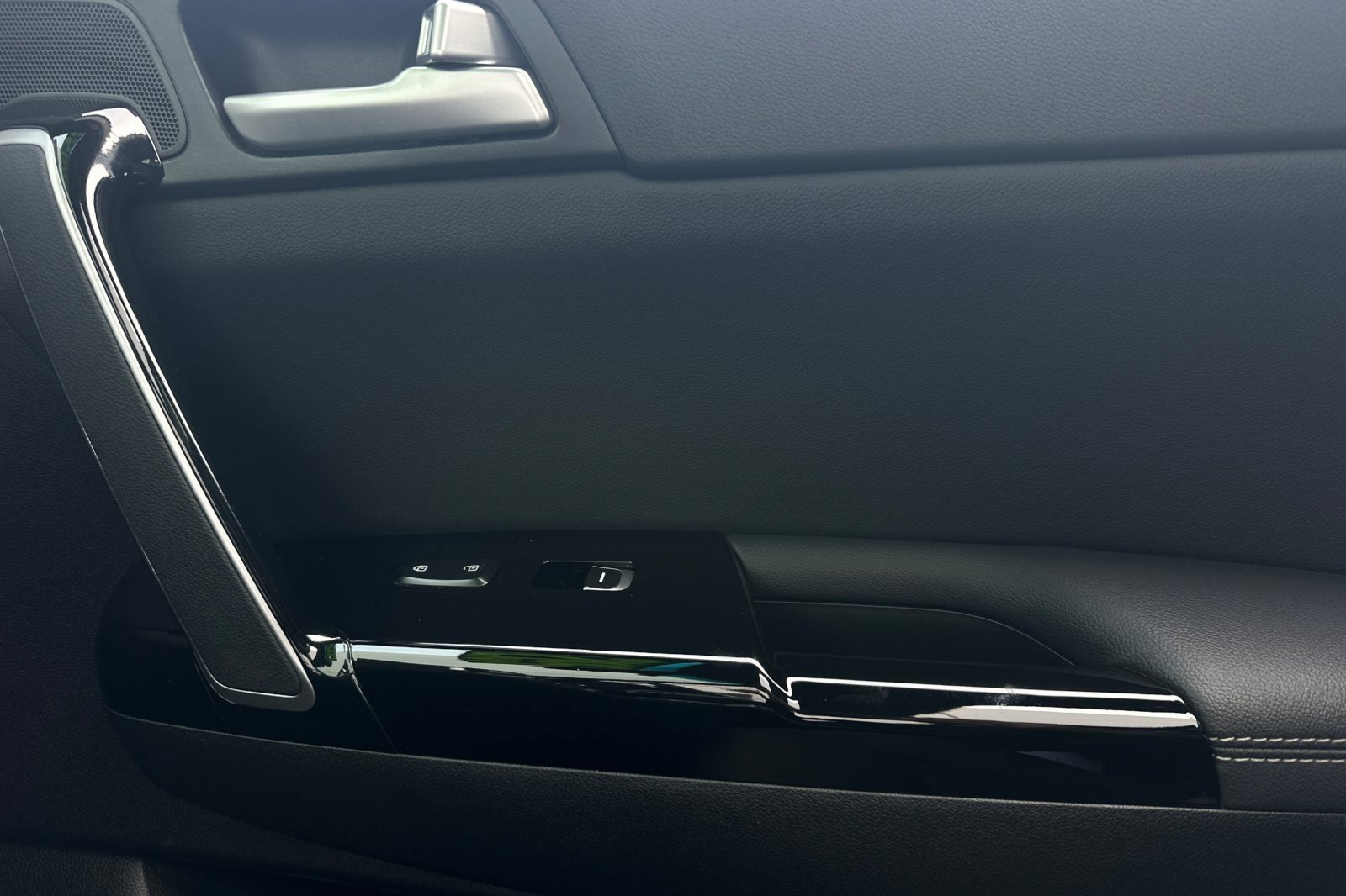 Certified 2022 Kia Sportage Nightfall Edition w/ Nightfall Fwd Premium Package image 20