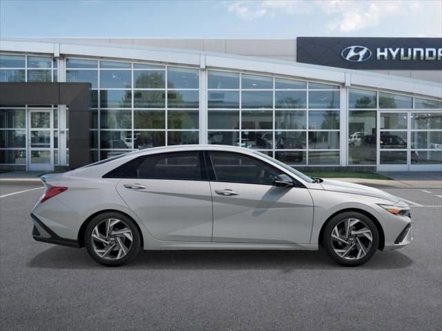 New 2025 Hyundai Elantra SEL image 7