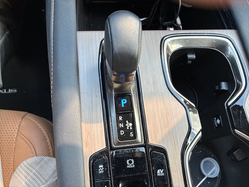 Used 2024 Lexus RX 350 w/ Technology Package AWD/4WD image 18