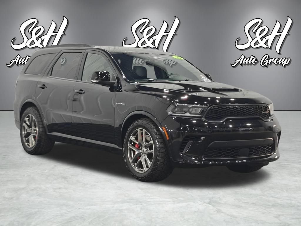 Used 2024 Dodge Durango R/T w/ Tow 'N Go Package AWD/4WD image 2