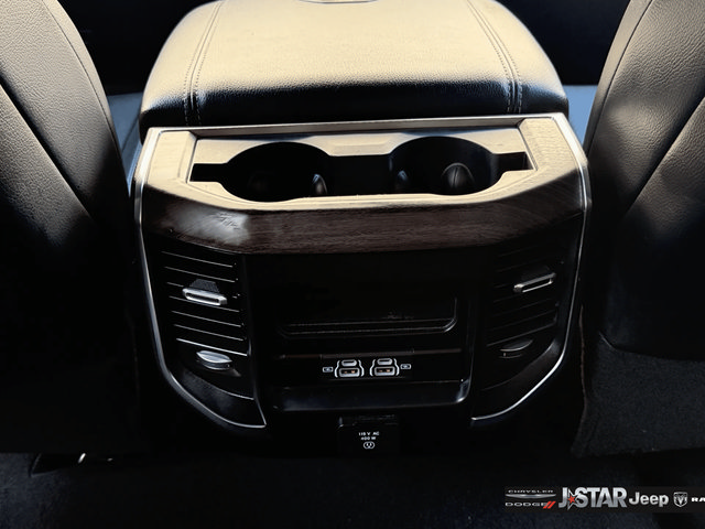 Used 2025 RAM 2500 Laramie w/ Night Edition AWD/4WD image 28