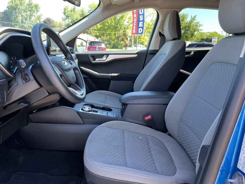 Used 2020 Ford Escape SE AWD/4WD image 3