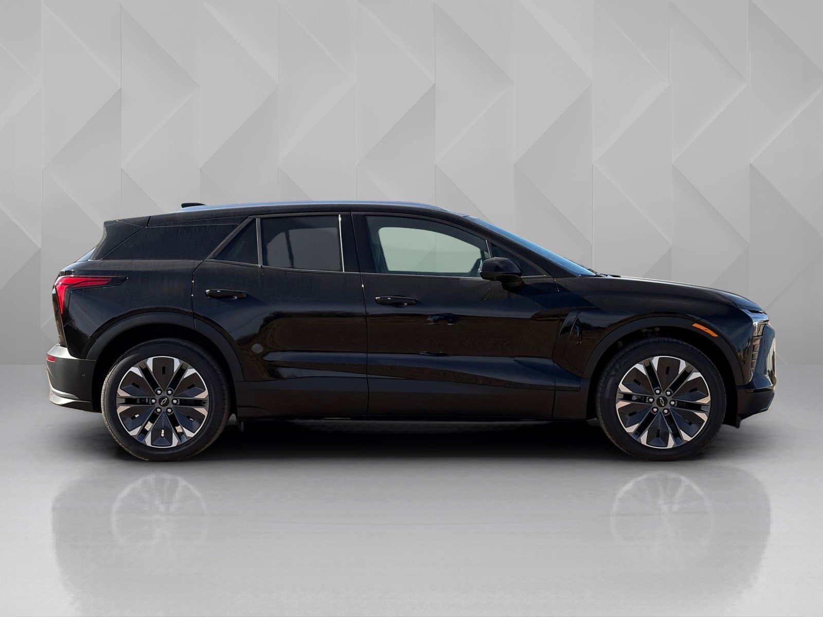 New 2026 Chevrolet Blazer EV LT w/ Super Cruise Package FWD image 4