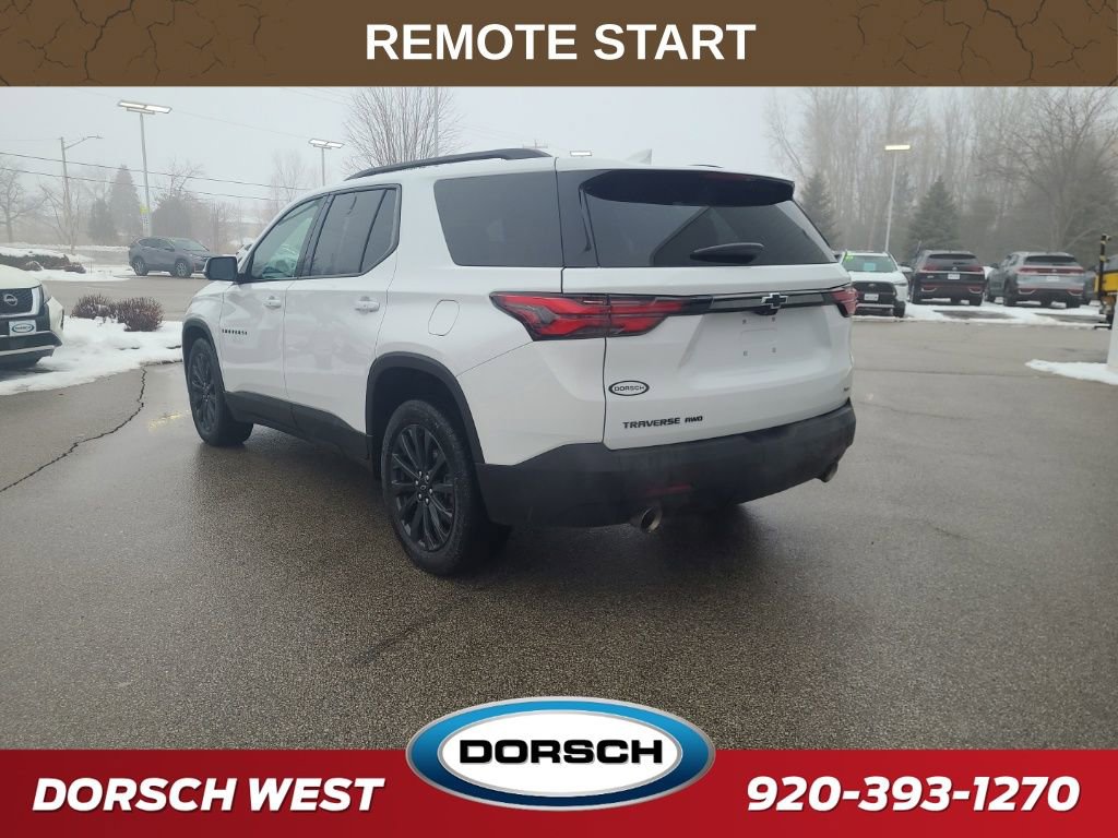 Used 2023 Chevrolet Traverse RS image 3