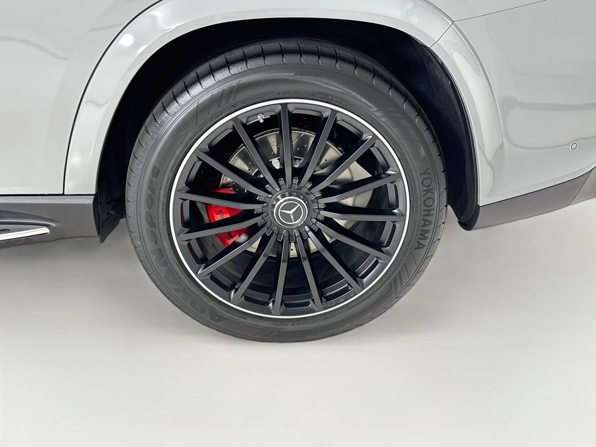 New 2026 Mercedes-Benz GLS 63 AMG 4MATIC image 35
