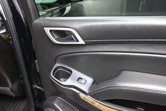 Used 2017 GMC Yukon XL Denali w/ Open Road Package AWD/4WD image 37