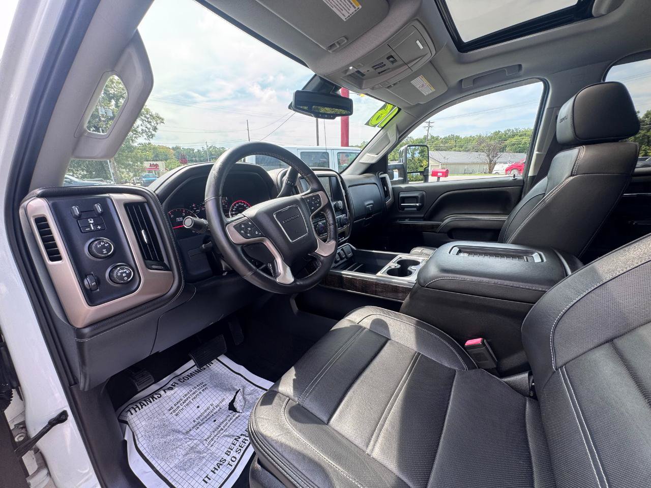 Used 2016 GMC Sierra 3500 Denali w/ Duramax Plus Package AWD/4WD image 15