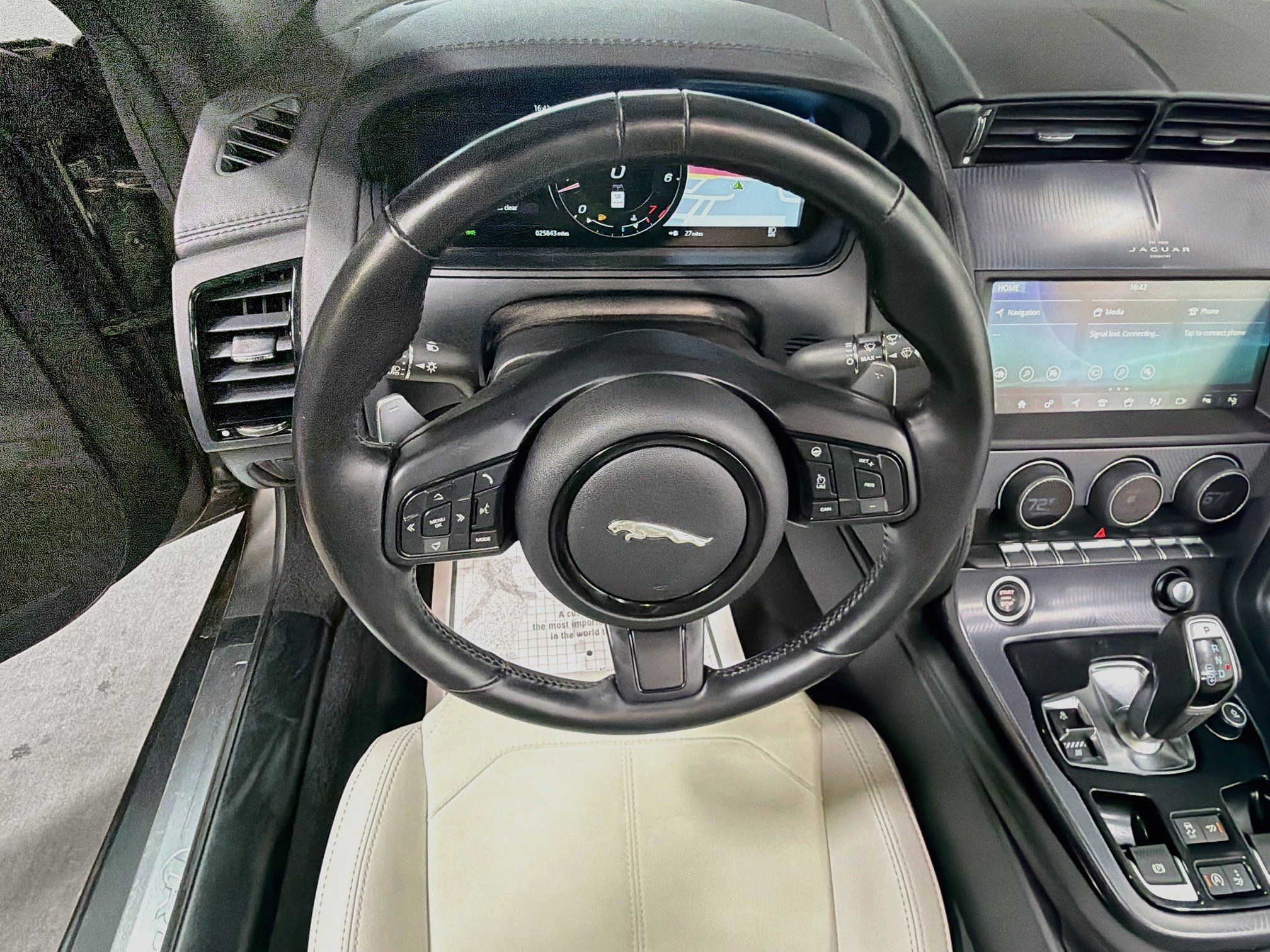 Used 2023 Jaguar F-TYPE R-Dynamic AWD/4WD image 36