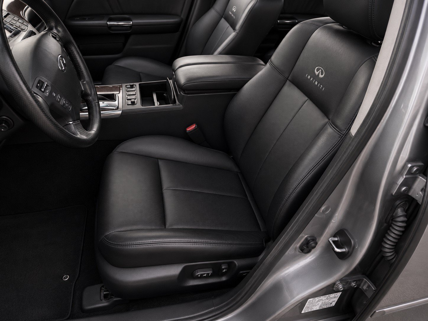 Used 2009 INFINITI M35 x w/ Technology Pkg AWD/4WD image 5