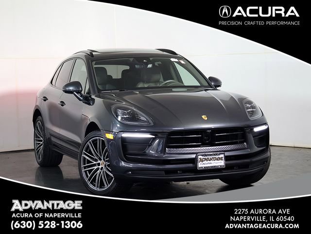 Used 2024 Porsche Macan AWD/4WD image 1