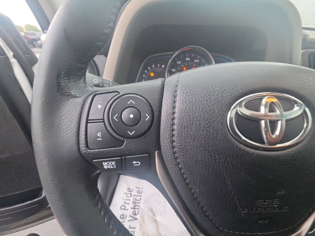 Used 2014 Toyota RAV4 Limited w/ Technology Package FWD image 18