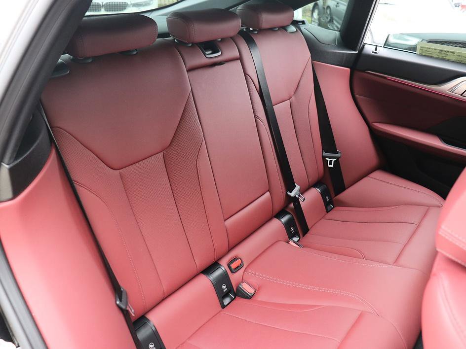 Used 2025 BMW 430i w/ Premium Package image 15