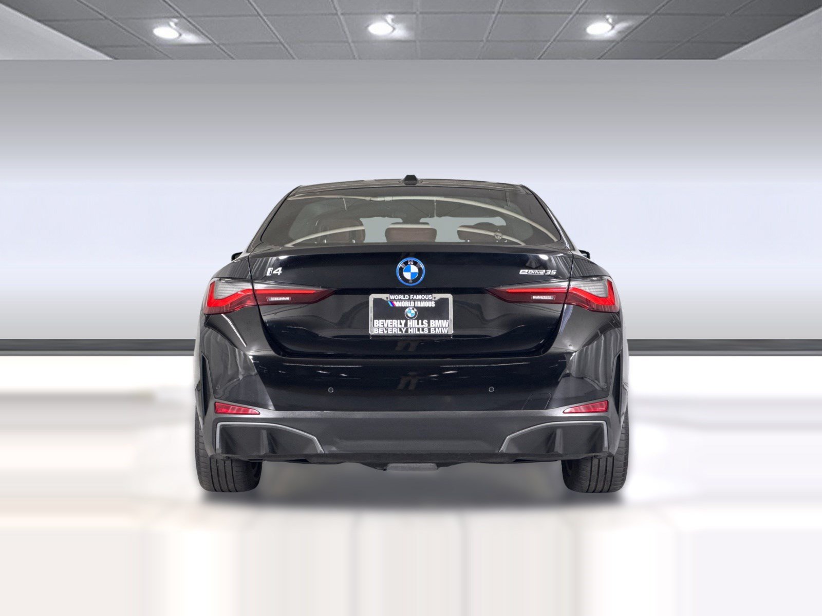 Used 2023 BMW i4 eDrive35 w/ Premium Package RWD image 9