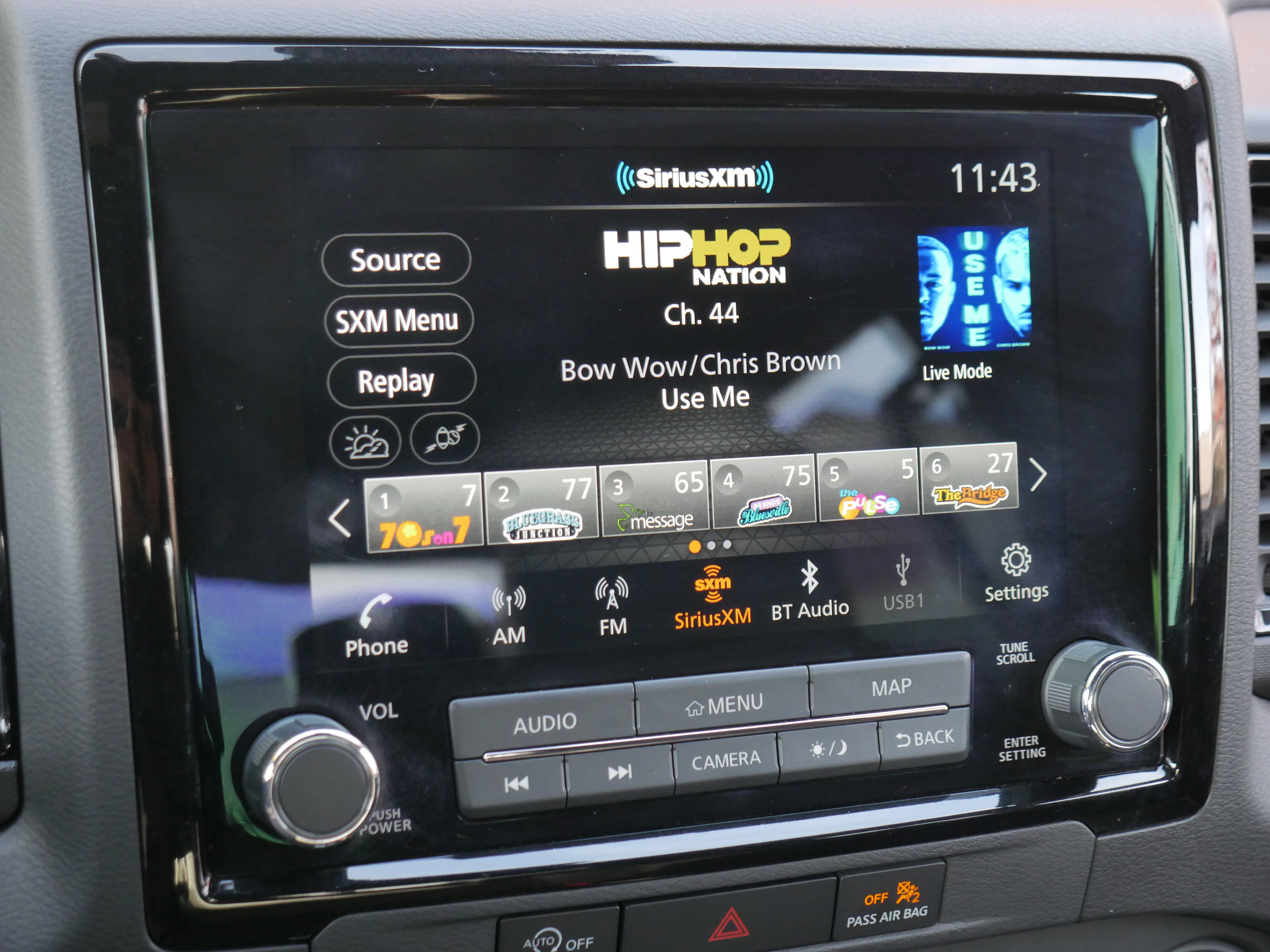 Certified 2023 Nissan Frontier PRO-4X w/ Pro-4X Premium Package image 11