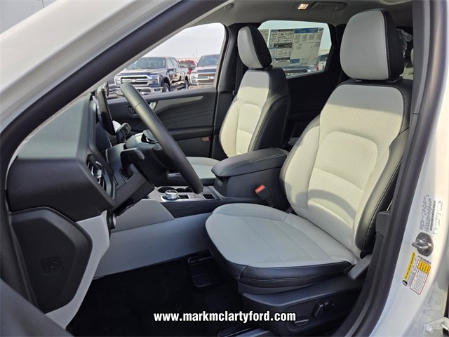 New 2025 Ford Escape SE image 5