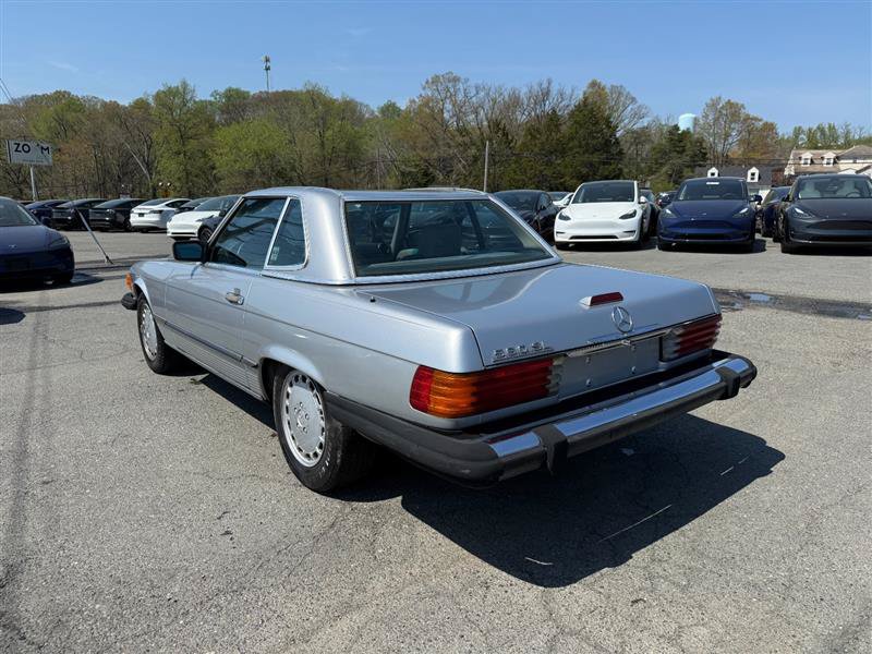 Used 1988 Mercedes-Benz 560 SL image 3