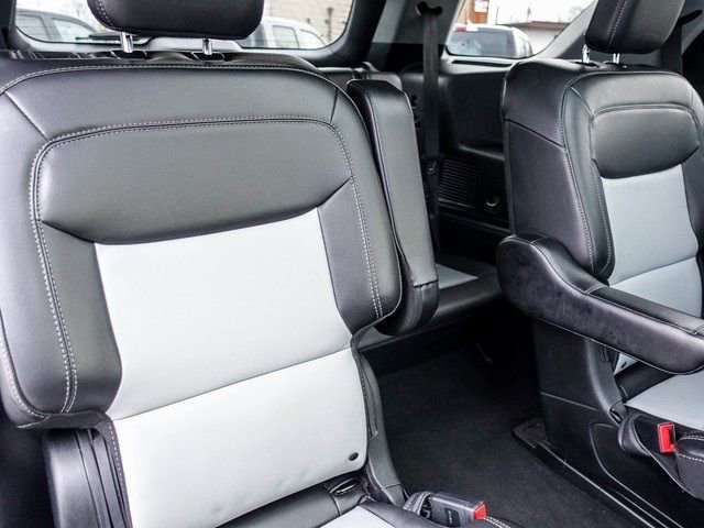 Used 2022 Ford Explorer XLT w/ Equipment Group 202A image 16