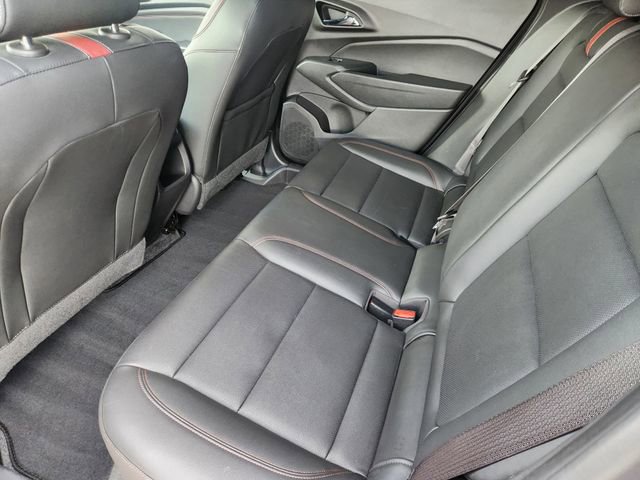 Used 2025 Chevrolet Trax RS w/ Driver Confidence Package FWD image 31
