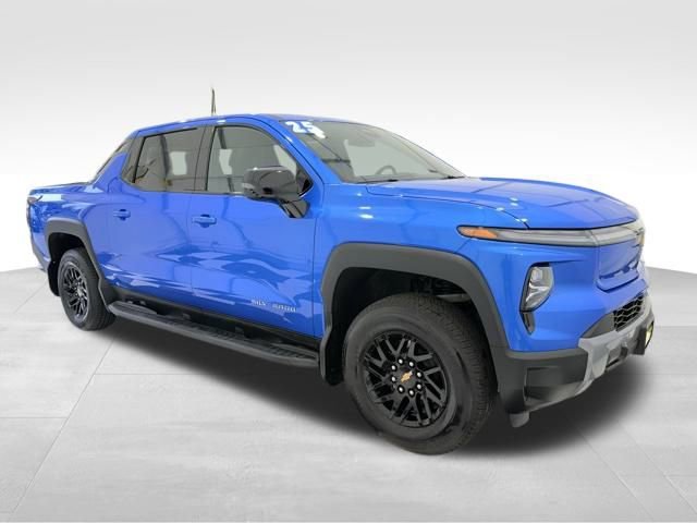 Used 2025 Chevrolet Silverado EV LT image 8
