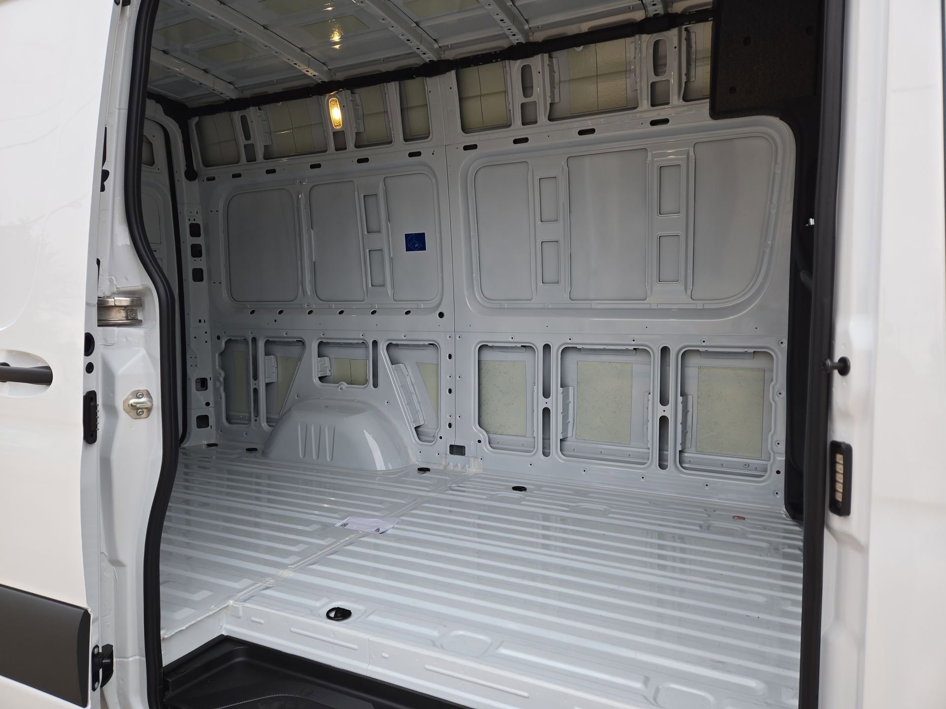 New 2026 Mercedes-Benz Sprinter 2500 image 13
