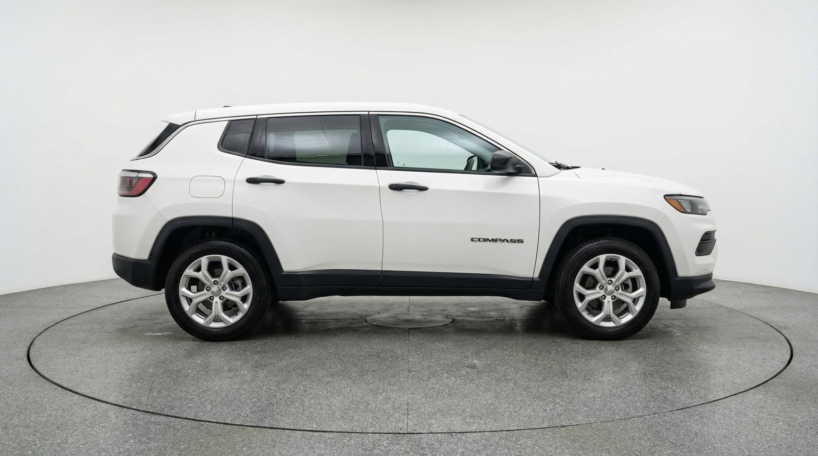 Used 2025 Jeep Compass Latitude image 11