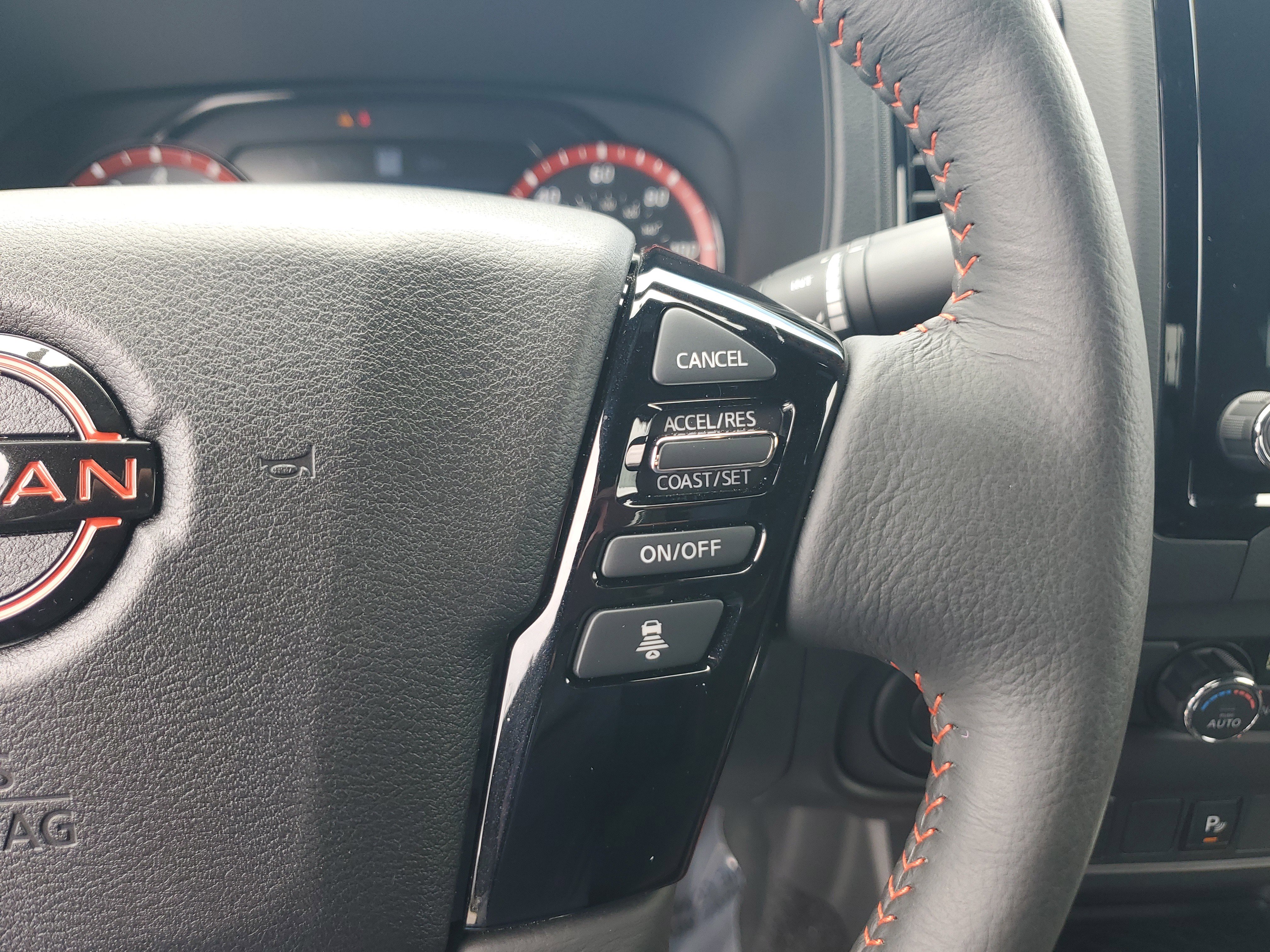 Used 2024 Nissan Frontier Pro-X w/ Technology Package image 21