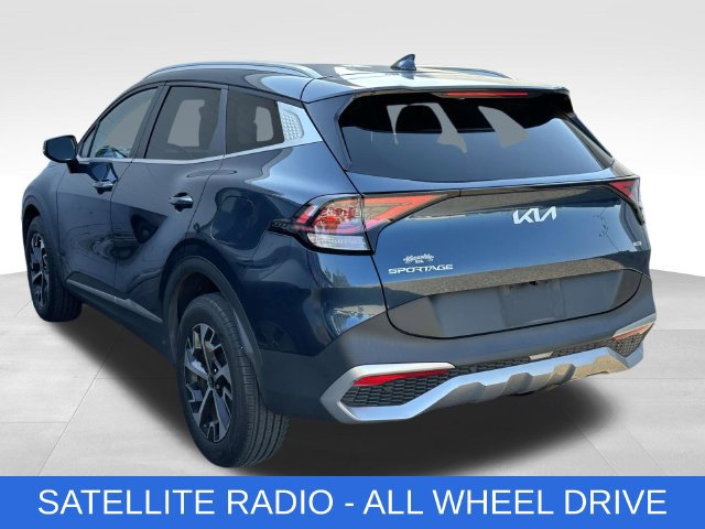 Used 2023 Kia Sportage EX AWD/4WD image 4