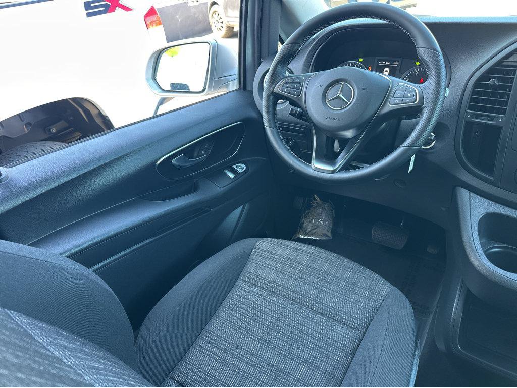 Used 2016 Mercedes-Benz Metris Passenger image 19