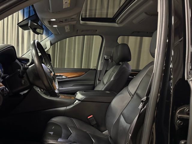 Used 2016 Cadillac Escalade Premium AWD/4WD image 28