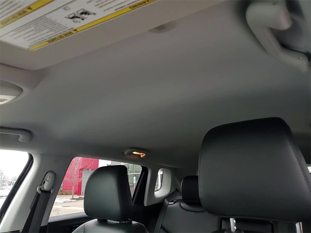 Used 2022 Jeep Compass Limited image 19