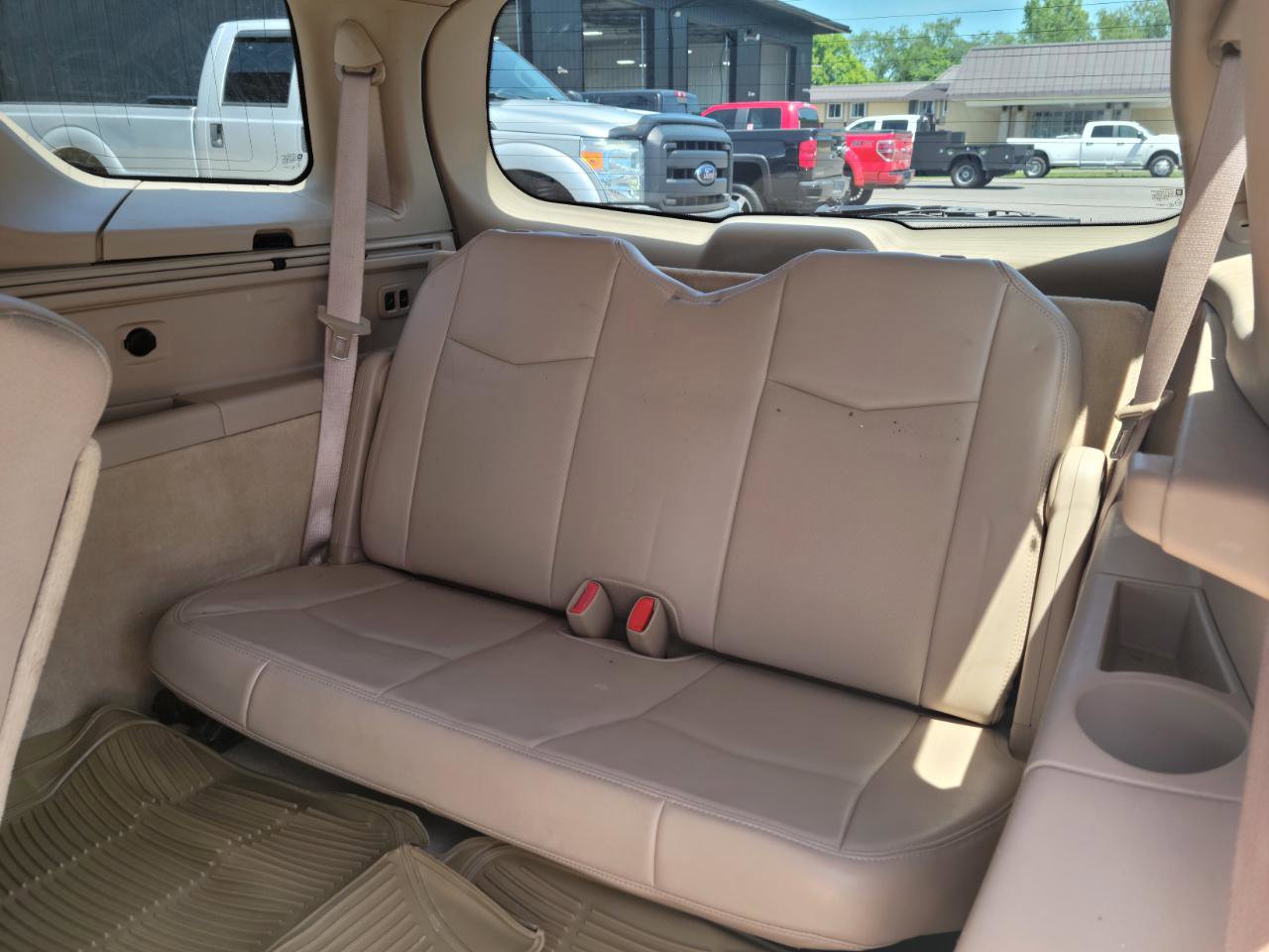 Used 2008 Cadillac SRX AWD w/ Utility Package image 18