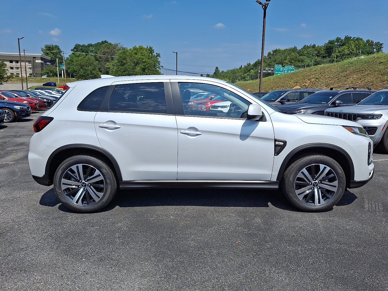 New 2025 Mitsubishi Outlander Sport ES image 8
