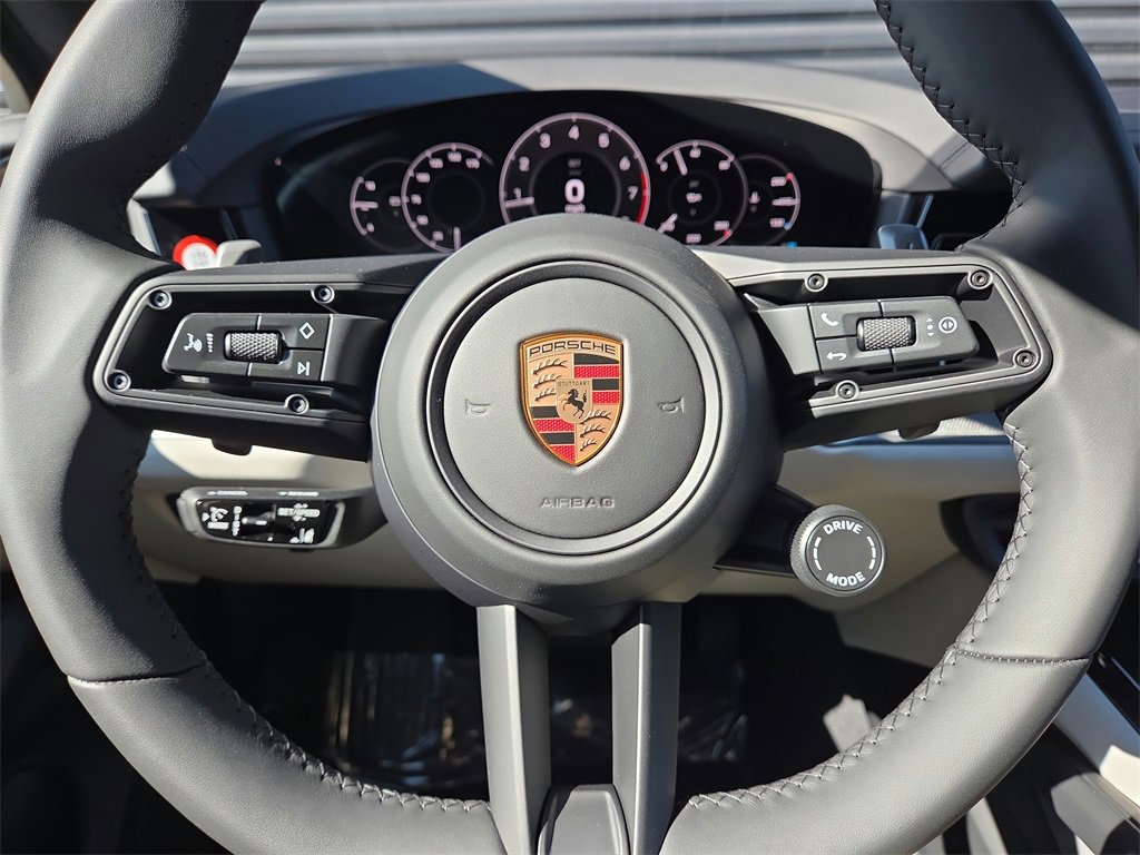 New 2026 Porsche Cayenne image 9