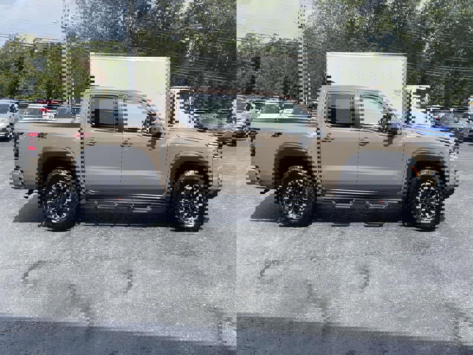 Used 2023 Nissan Frontier PRO-4X w/ Pro Convenience Package image 2