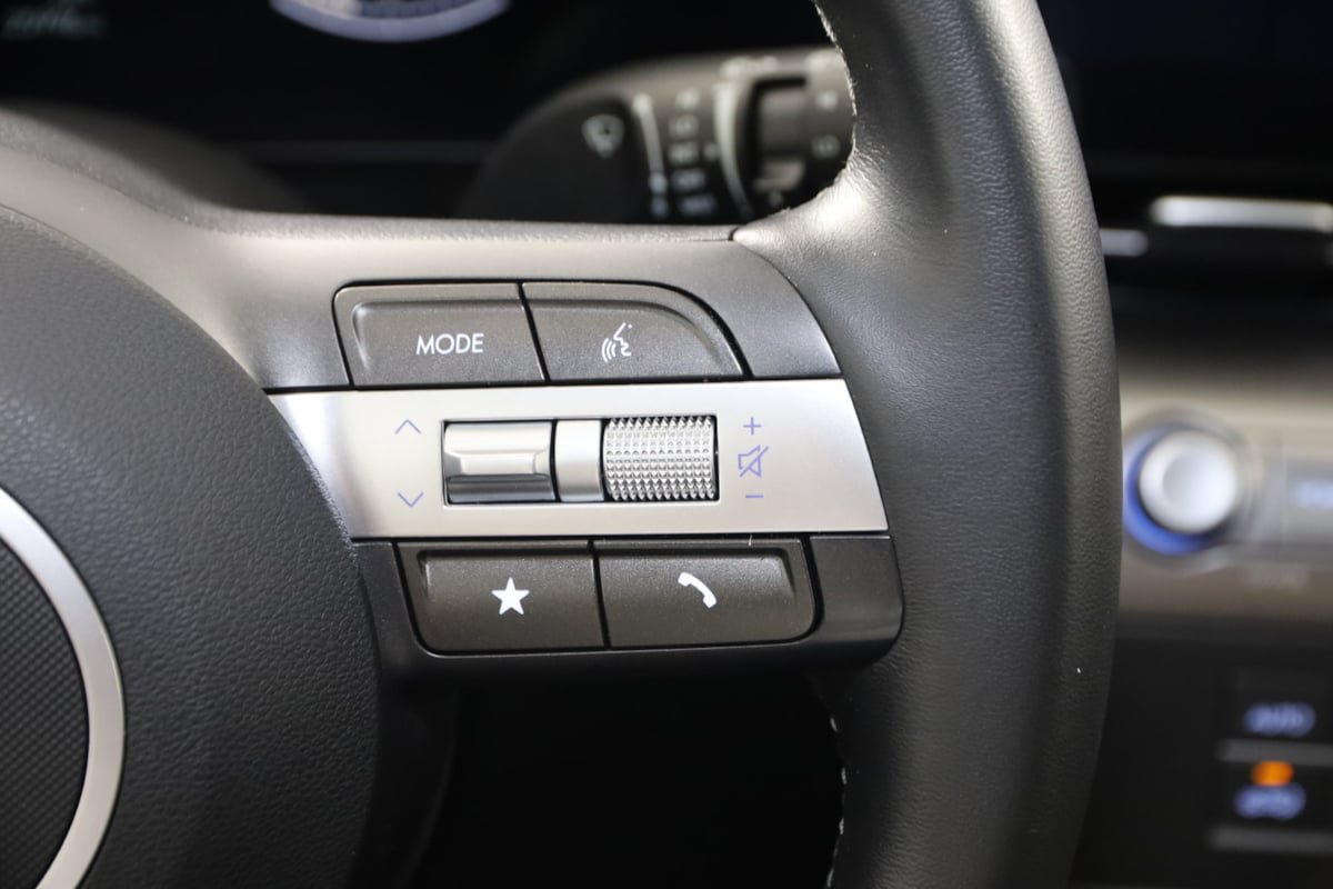 Used 2024 Hyundai Kona SEL FWD image 31
