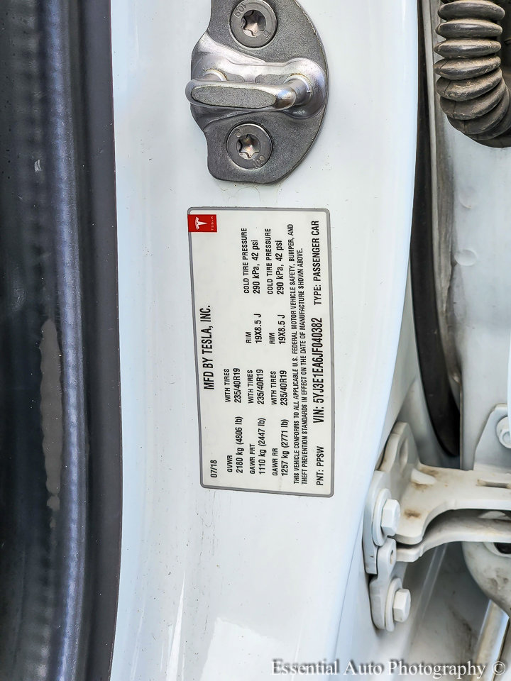 Used 2018 Tesla Model 3 Long Range RWD image 35