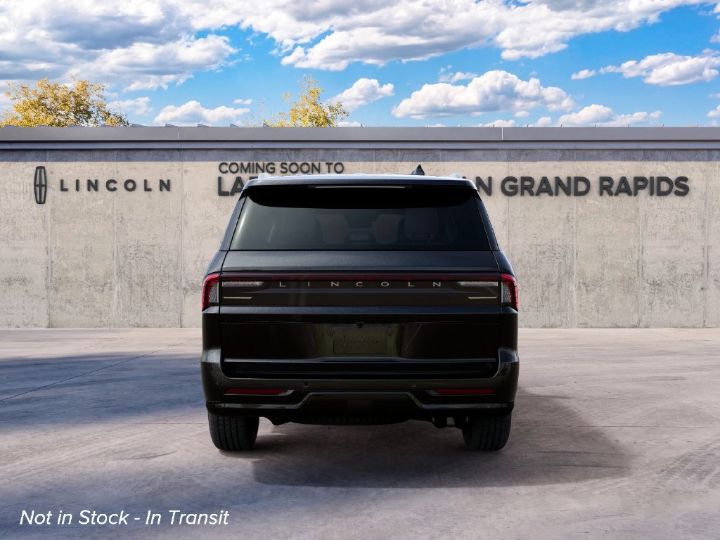 New 2027 Lincoln Navigator Reserve AWD/4WD image 7