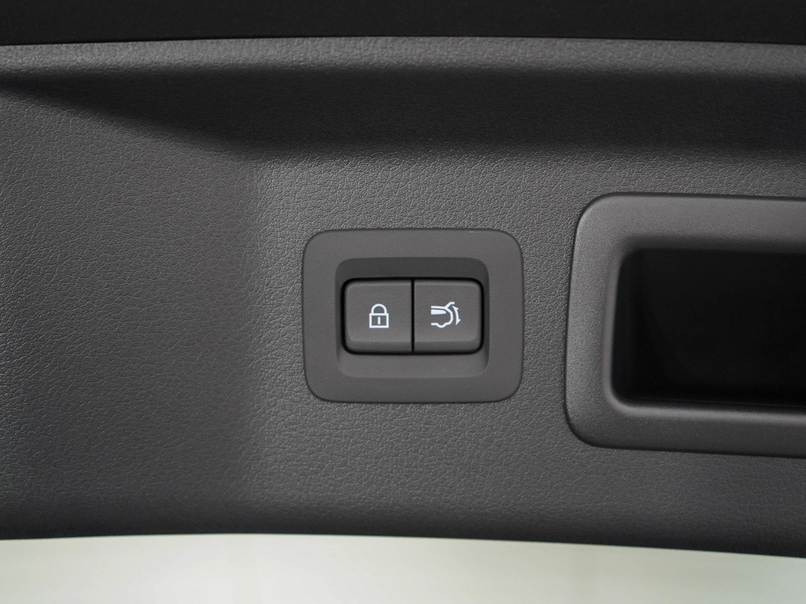 Certified 2024 MAZDA CX-90 Plug-In Hybrid w/ Preferred image 17