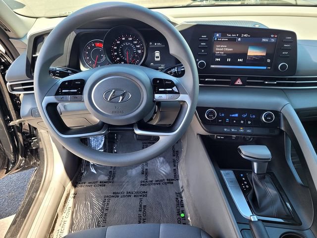 Used 2023 Hyundai Elantra SEL FWD image 9