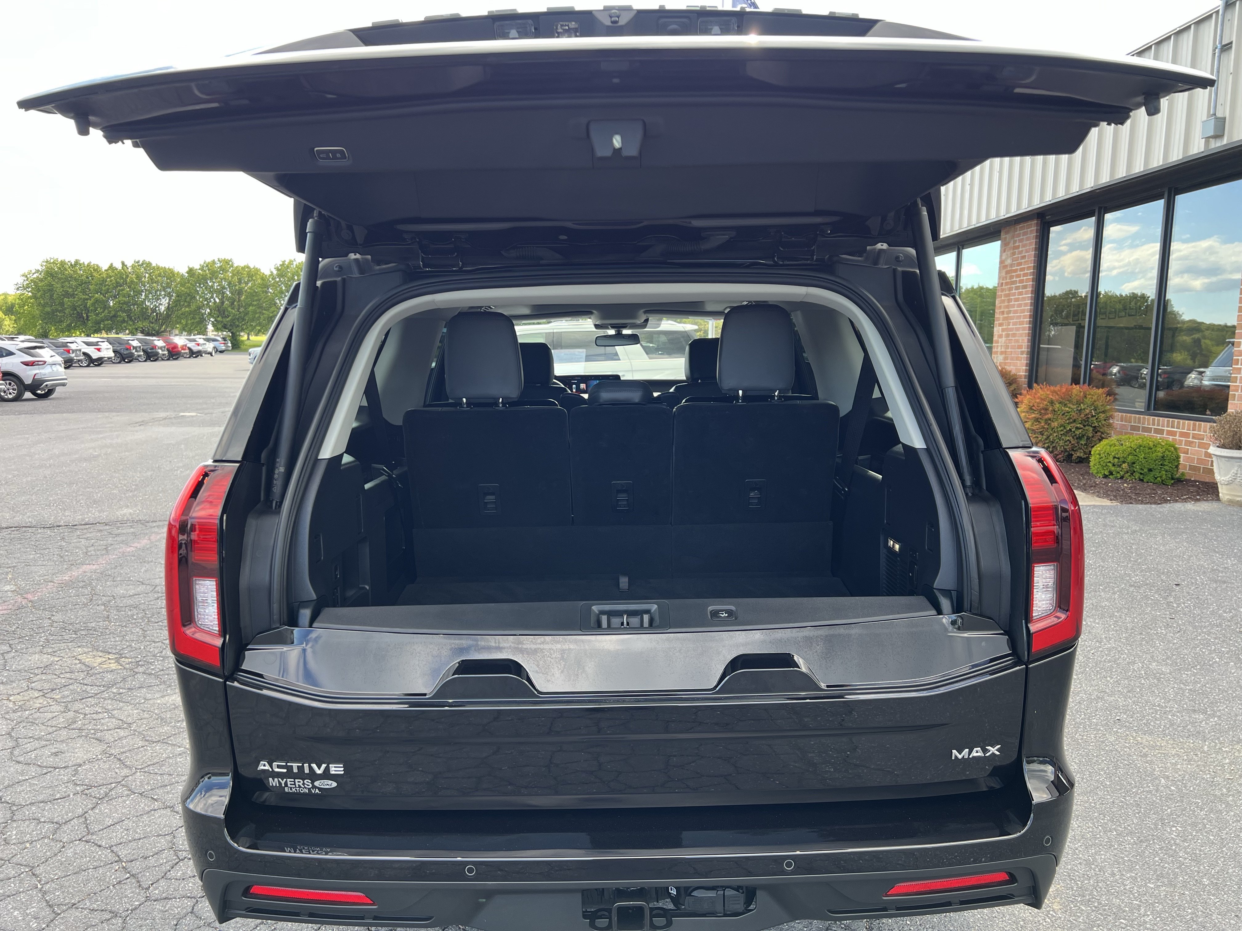 Used 2025 Ford Expedition Max Active AWD/4WD image 48