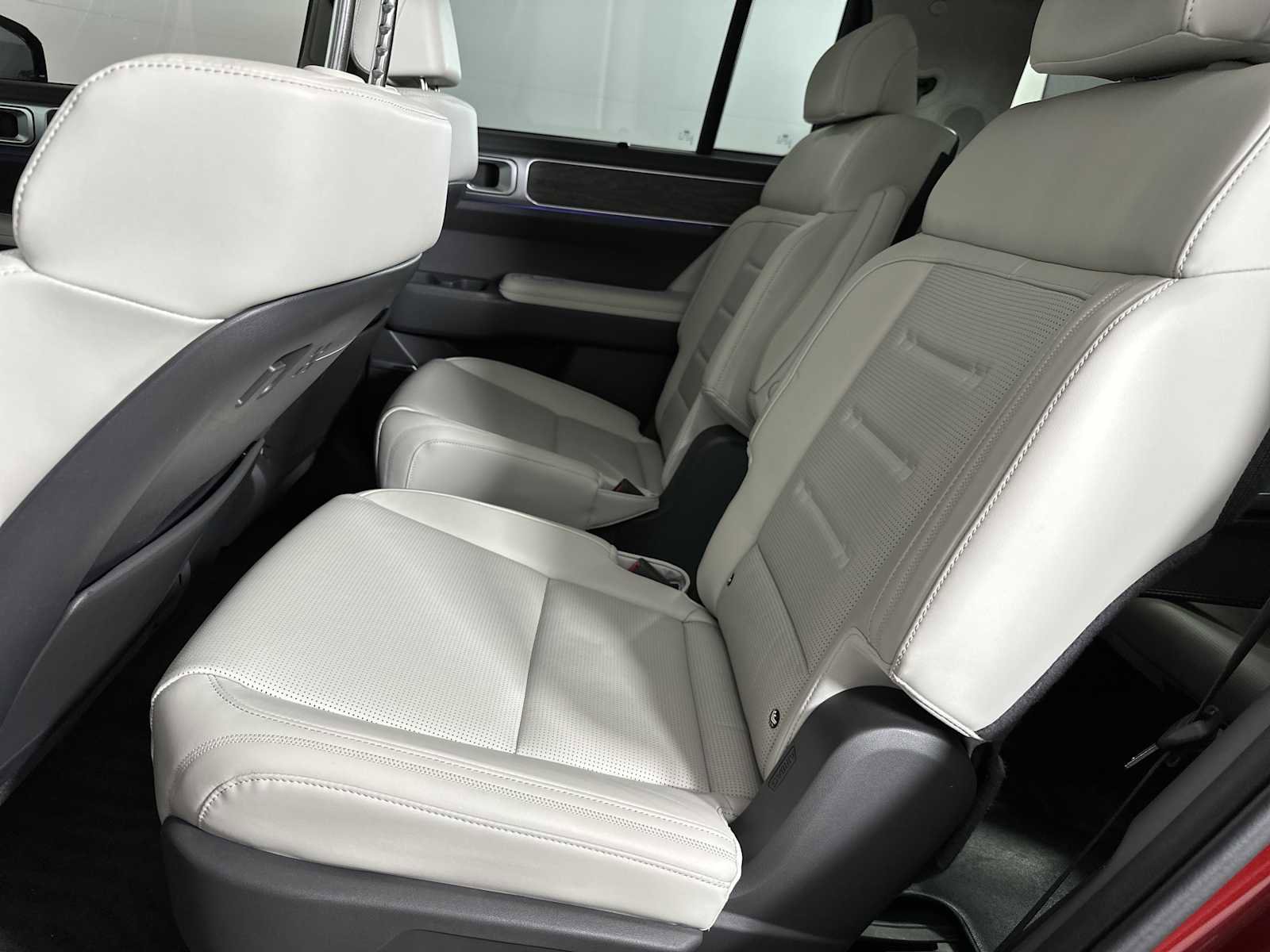 Certified 2024 Hyundai Santa Fe Calligraphy image 25