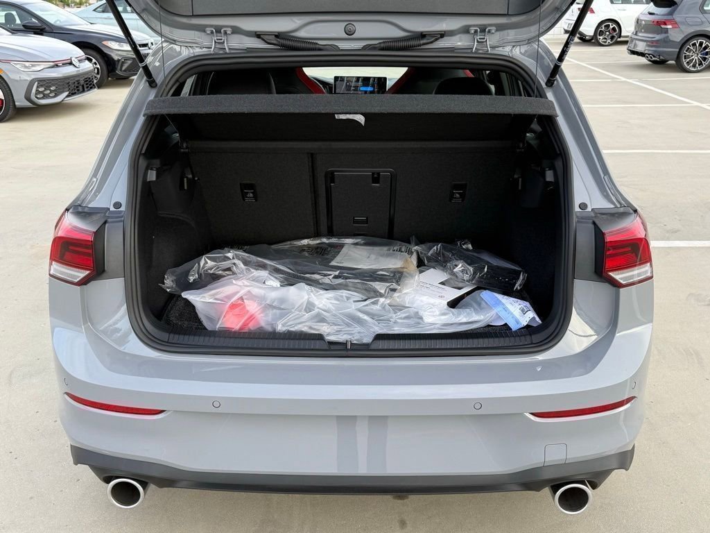 New 2026 Volkswagen GTI SE FWD image 9