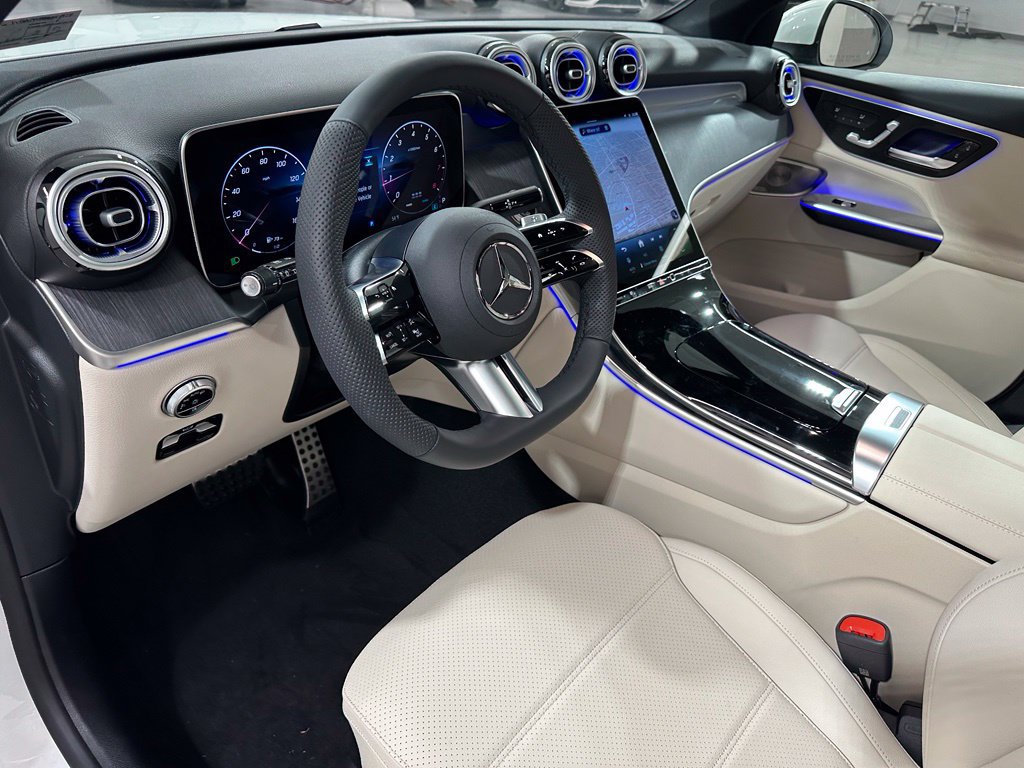 New 2027 Mercedes-Benz GLC 300 4MATIC image 4