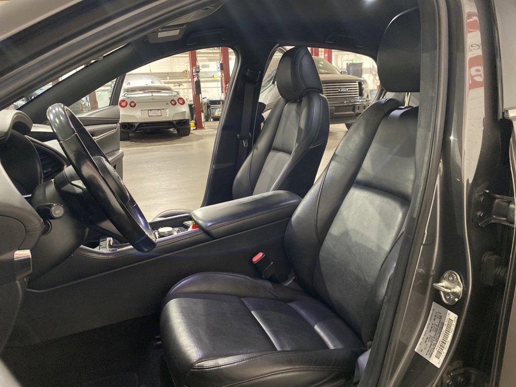 Used 2020 MAZDA MAZDA3 Hatchback w/ Preferred Package image 8