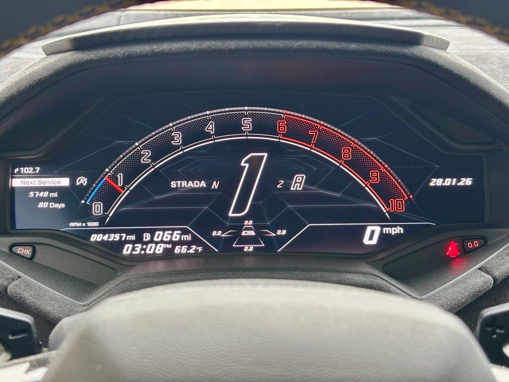 Used 2023 Lamborghini Huracan Tecnica image 11