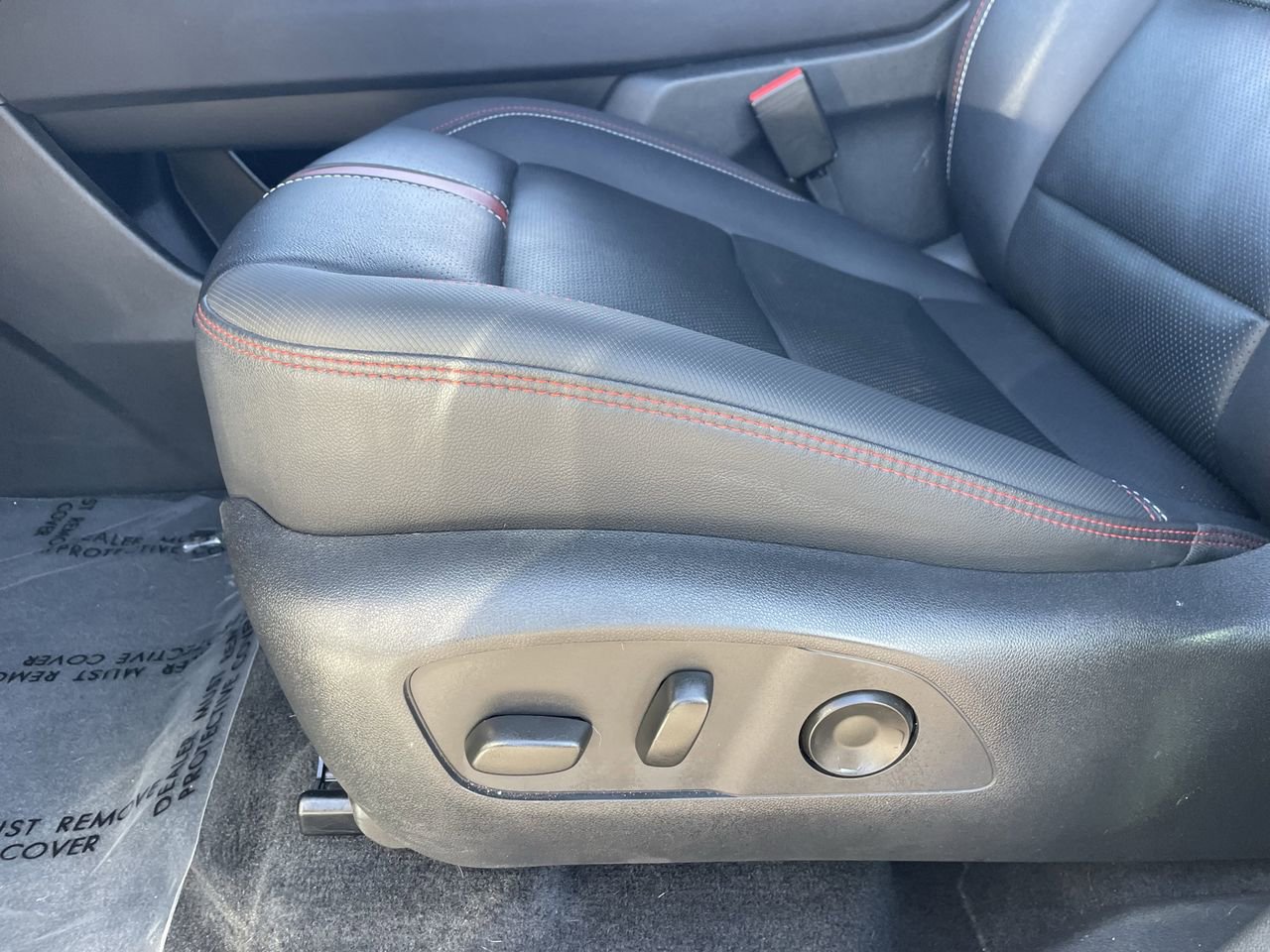 Used 2024 Chevrolet Traverse RS w/ LPO, Floor Liner Package AWD/4WD image 24