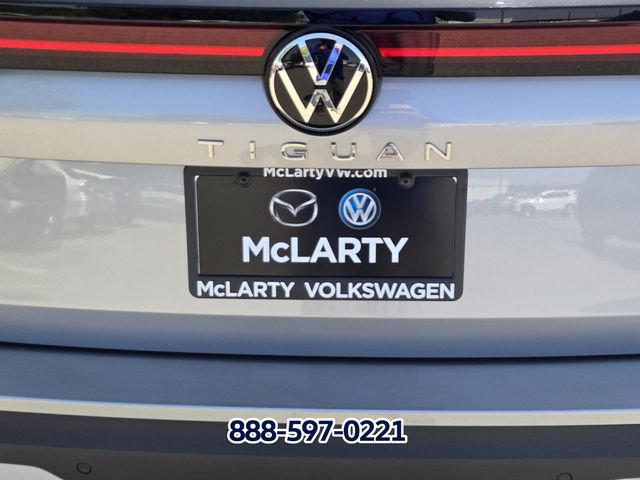 New 2026 Volkswagen Tiguan SE FWD image 11